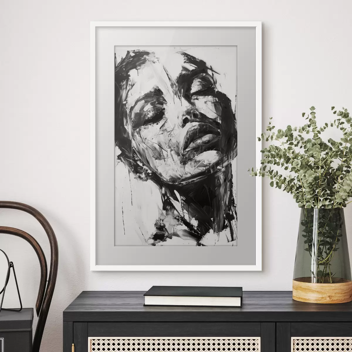 Poster Porträt einer Frau mit schwarzen Pinselstrichen f38641