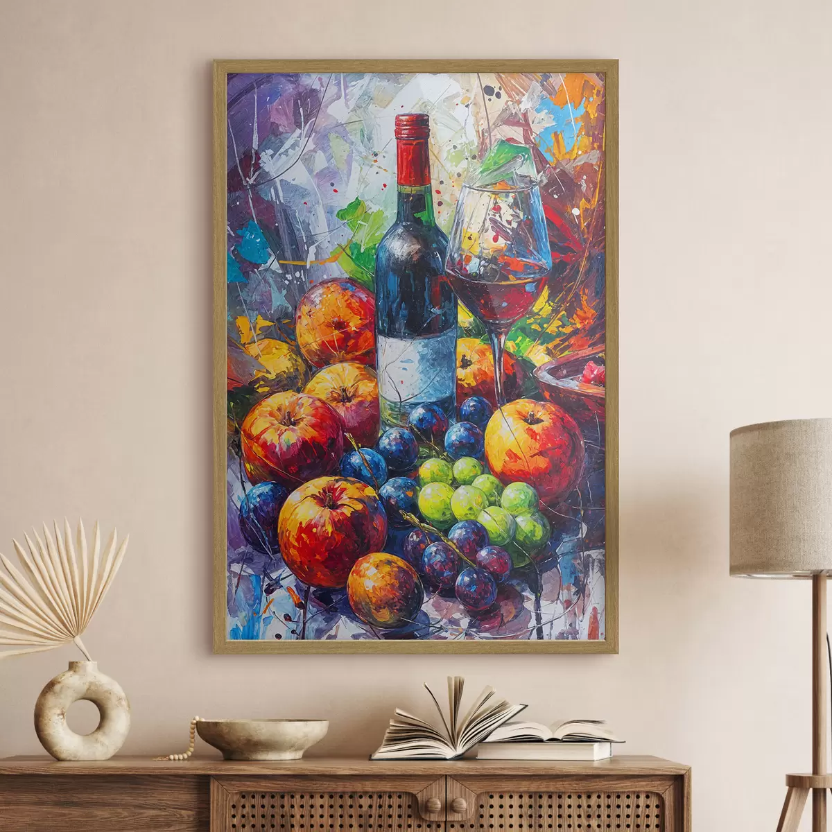 Poster Abstraktes Stillleben mit einer Flasche Wein, einem Glas Wein und bunten Früchten mit Spritzern in verschiedenen Farben f38958
