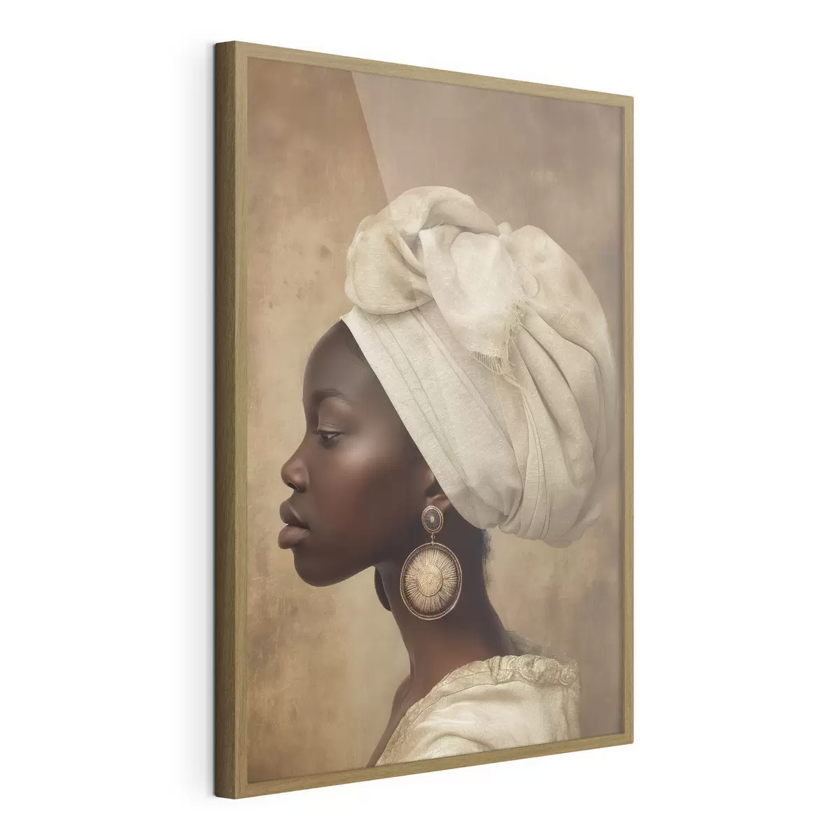 Poster beiges Frauenporträt im afrikanischen Stil im Profil mit großen Ohrringen f26120