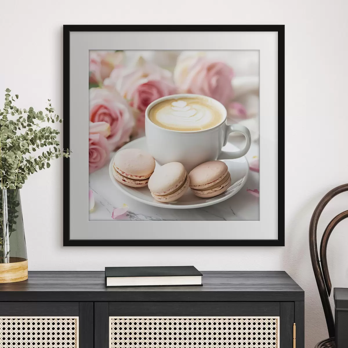 Poster Eine Tasse Kaffee auf einem zarten floralen Hintergrund f39232