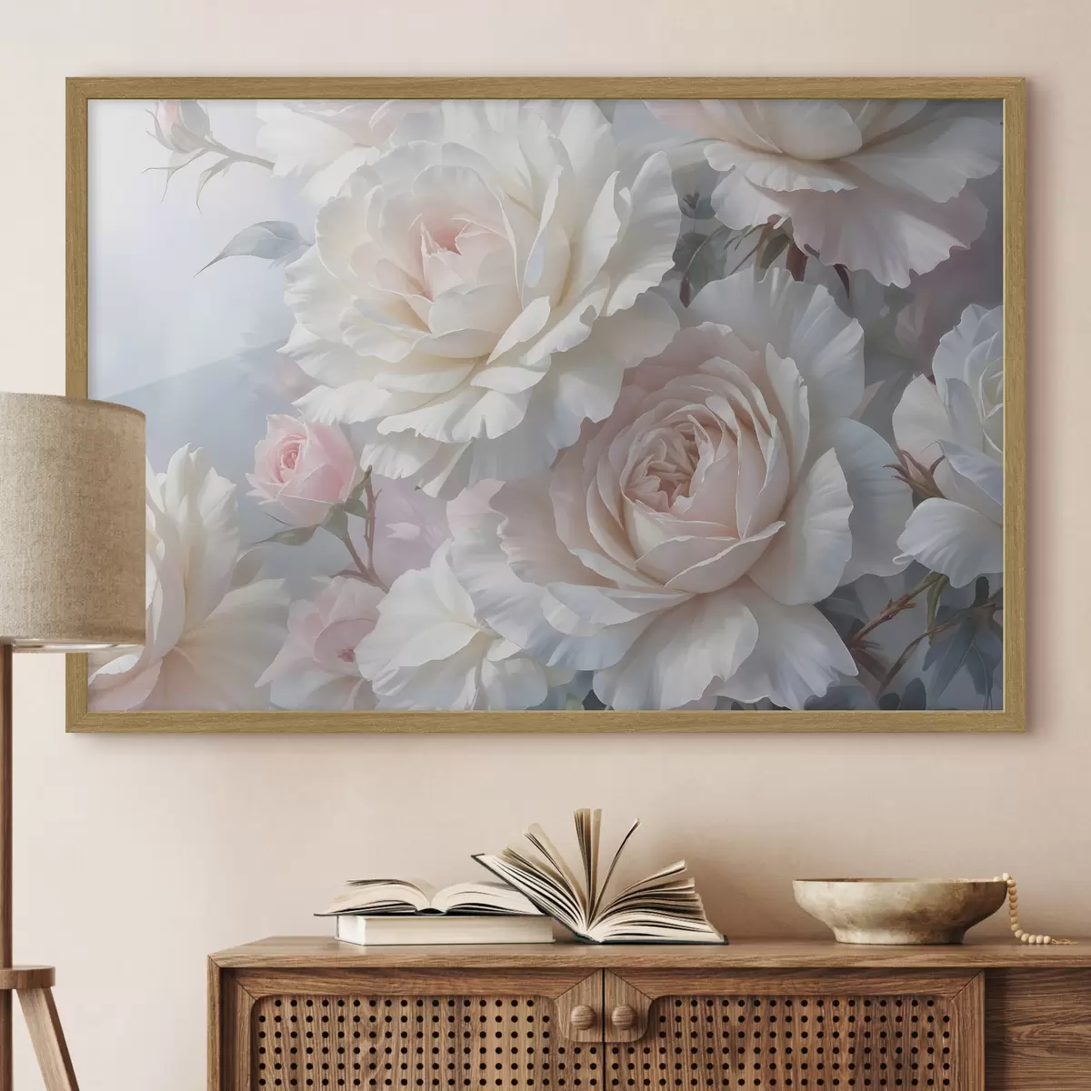 Poster Weiche, zarte weiße und rosa Rosen mit unscharfem Hintergrund f40562