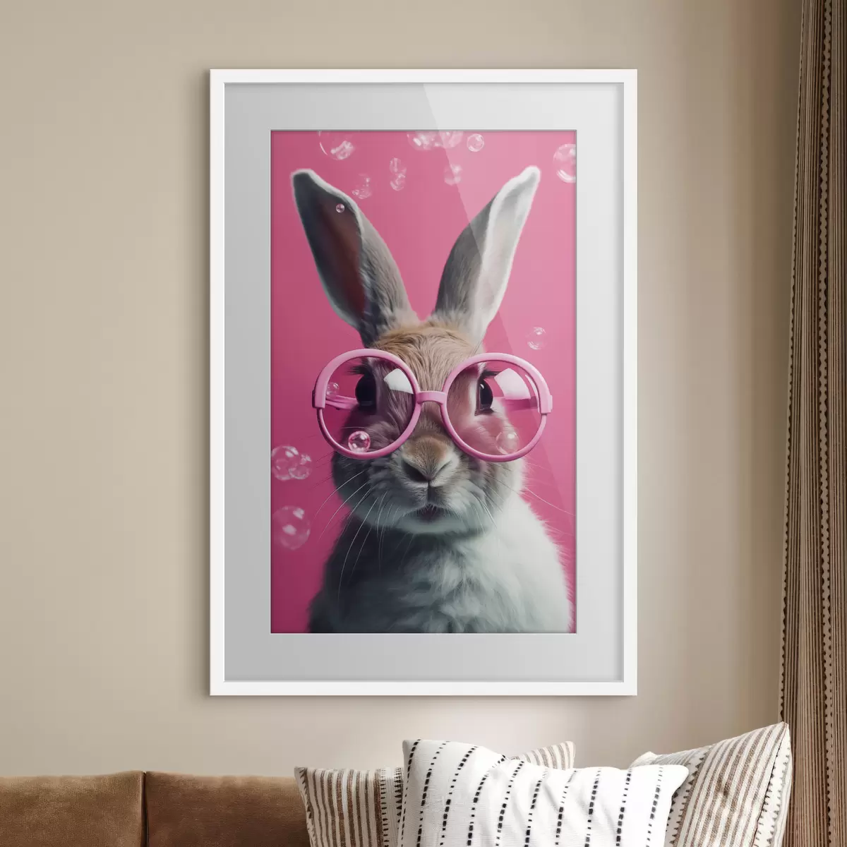 Poster Kaninchen mit rosa Brille auf einem rosa Hintergrund f41280