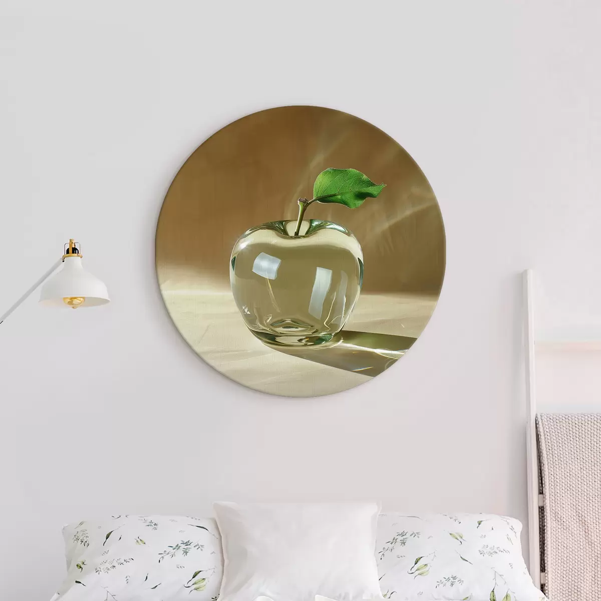 Runde Wandbilder Transparenter Glasapfel auf hellem Hintergrund r40913