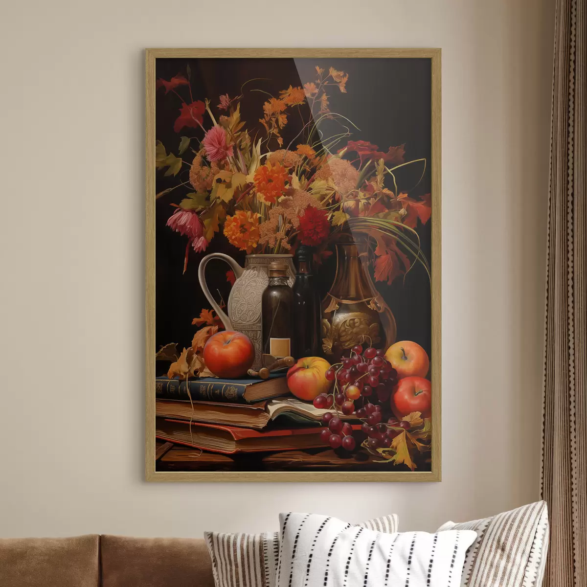 Poster Ein herbstliches Stillleben mit einem Blumenstrauß in warmen Orange- und Rottönen, Äpfeln, Weintrauben, Büchern und Keramikgeschirr auf dunklem Hintergrund f42561