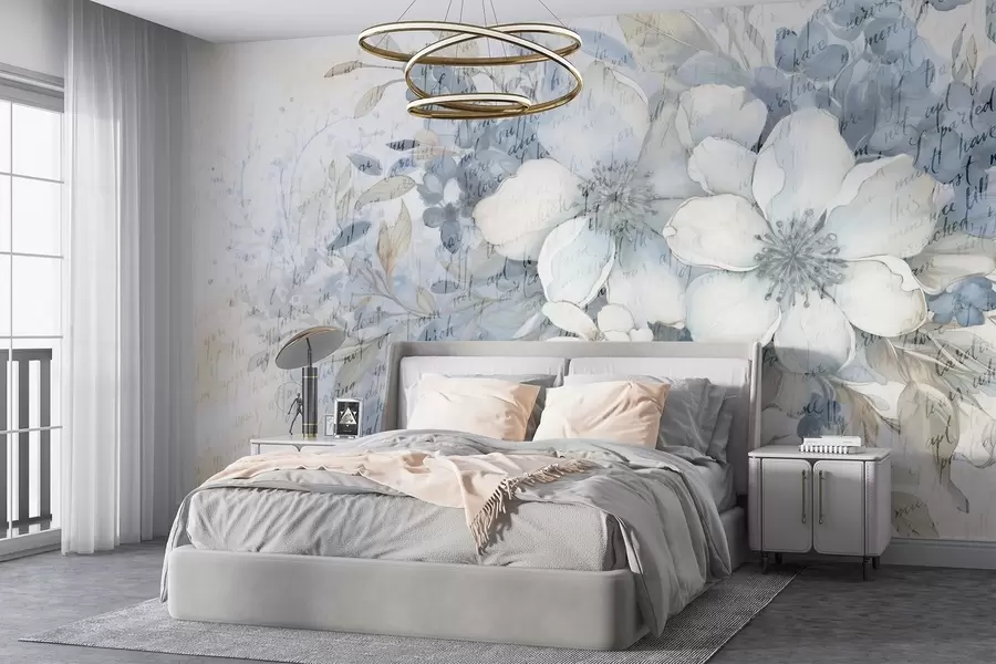 Fototapete Eine weiche Wand Nachahmung texturiert weißen und blauen Blumen, vor einem blassen Hintergrund mit schwachen handgeschriebenen Text w08771