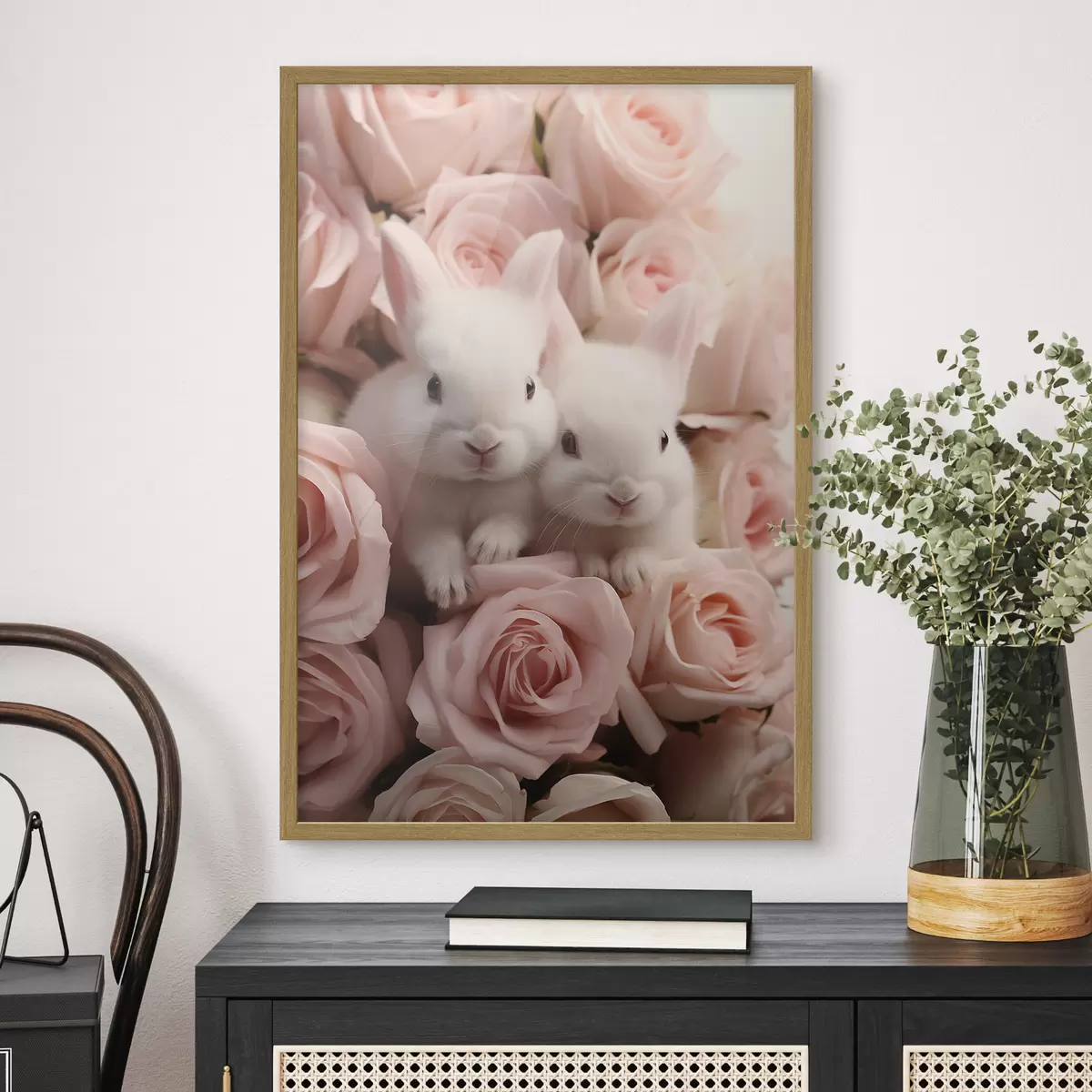 Poster Zwei weiße Kaninchen in zarten Rosenblüten f44380