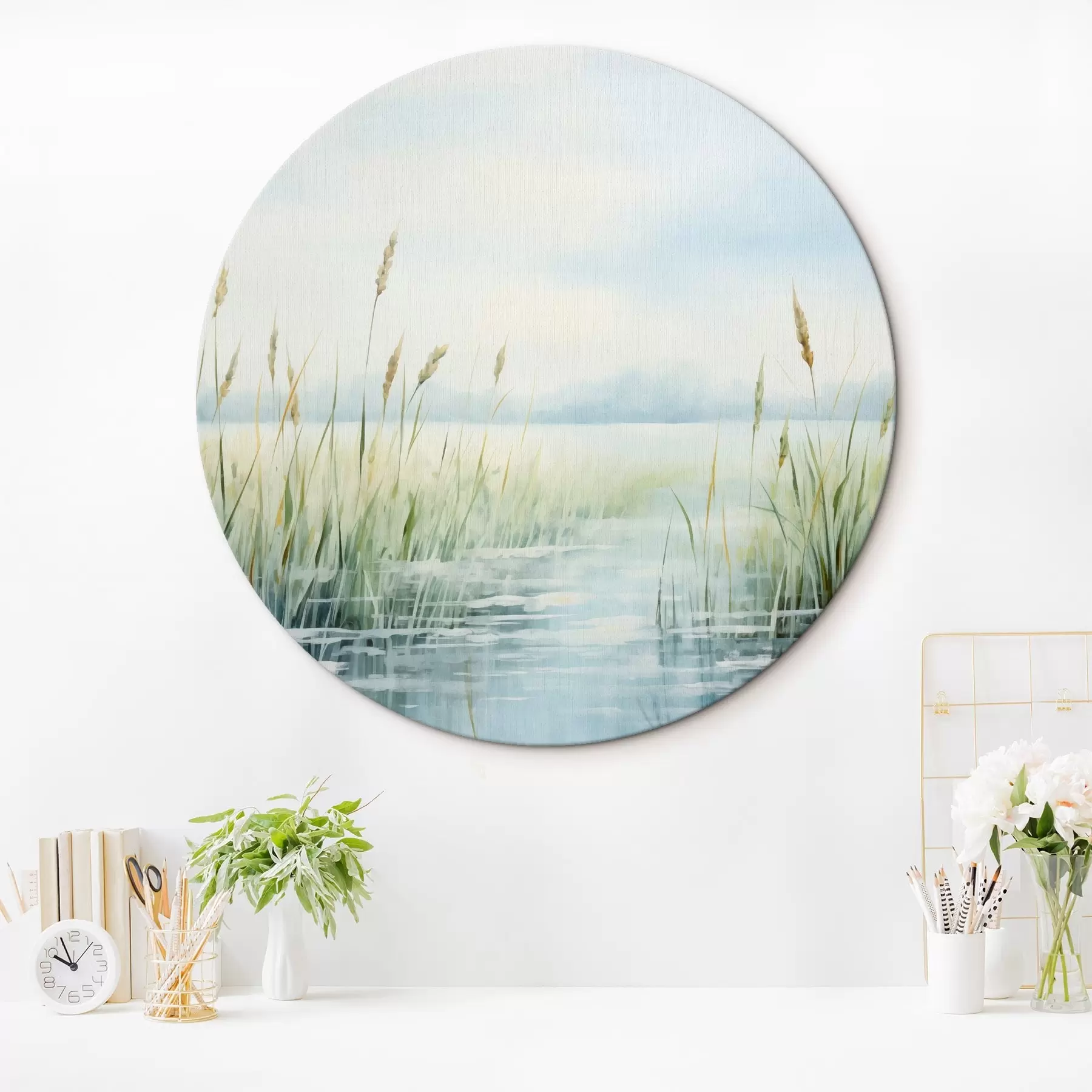 Fototapete Ein Aquarell Malerei Nachahmung der hohen Gras wächst in der Nähe von Wasser, bedecktem Himmel und unscharfen Hintergrund r44860