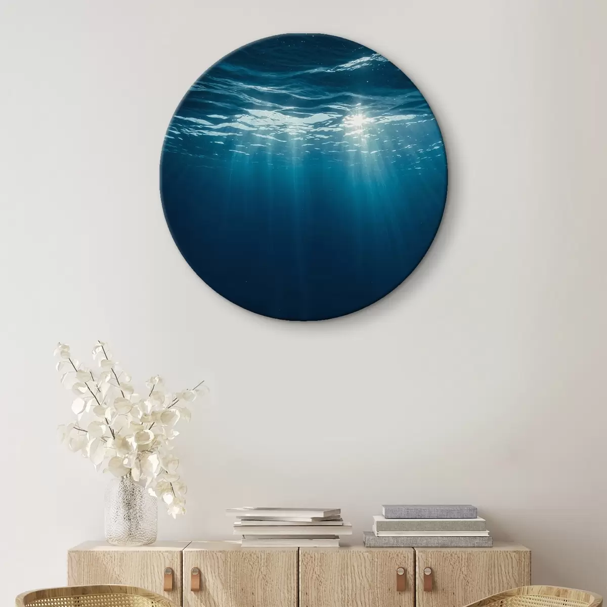 Runde Wandbilder Lichtstrahlen unter Wasser im tiefblauen Ozean r44897