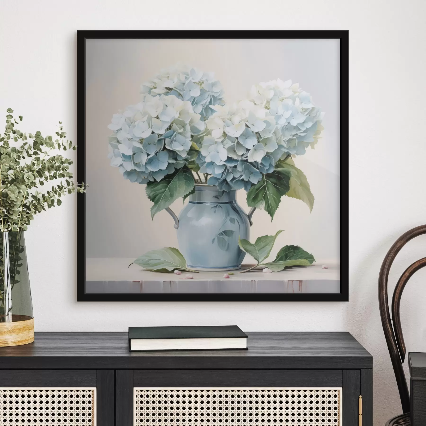 Fototapete Frische Hortensien in einer blauen Vase auf hellem Hintergrund f45043