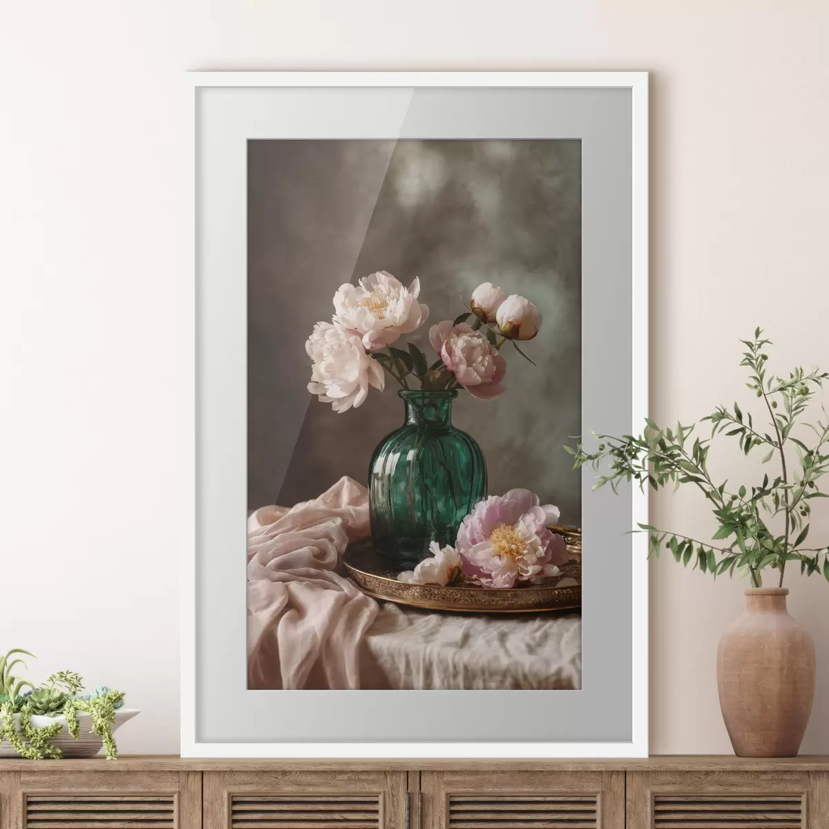 Poster Zartrosa Pfingstrosen in einer smaragdgrünen Vase f45261