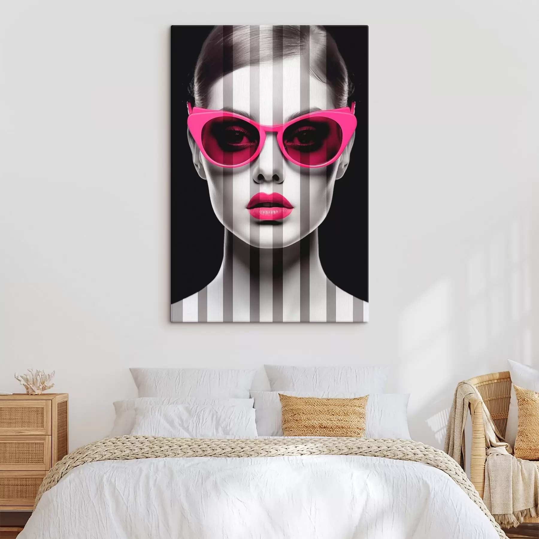 Fototapete Frau mit rosa Brille mit schwarzen und weißen Streifen s45315