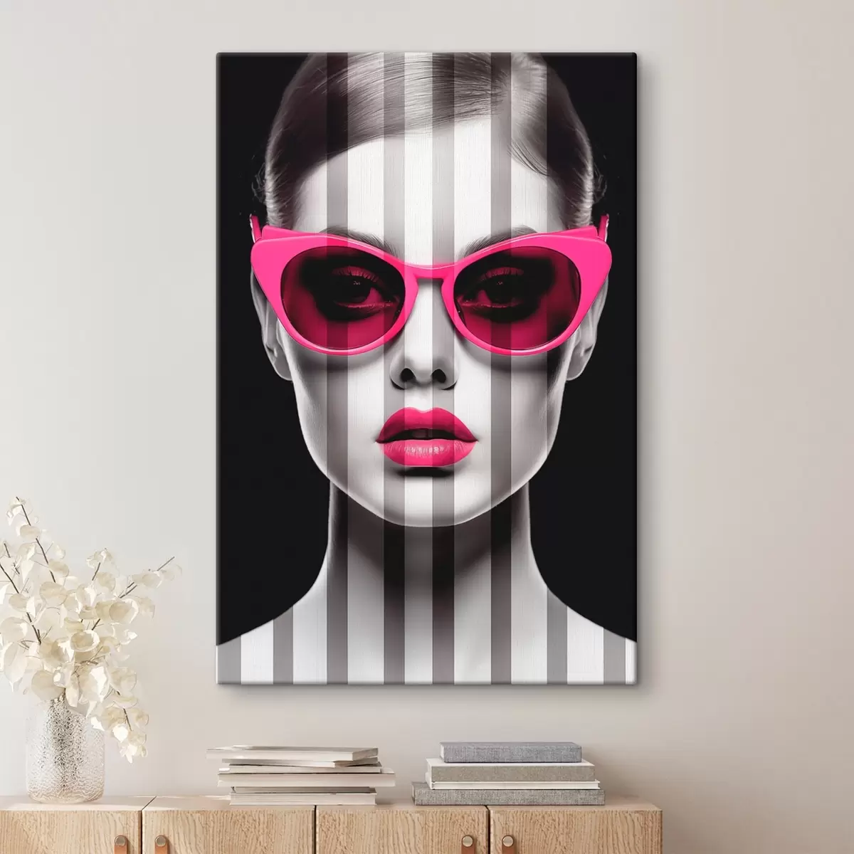 Fototapete Frau mit rosa Brille mit schwarzen und weißen Streifen s45315