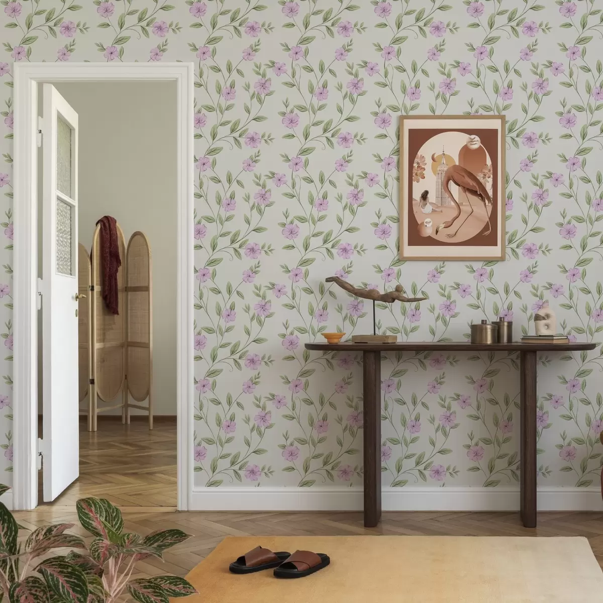 Tapete Rosa Blumen mit grünen Ranken auf einem cremefarbenen Hintergrund a00453
