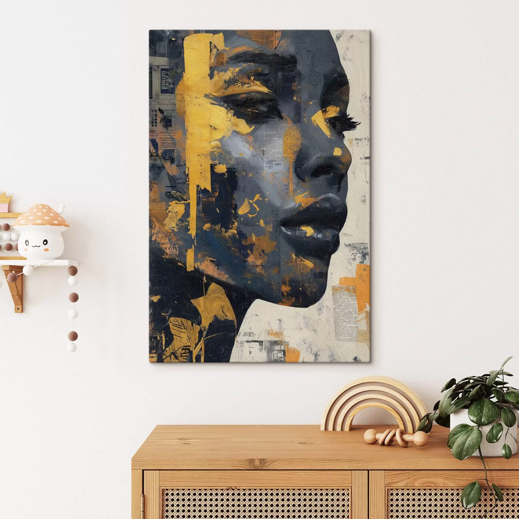 Fototapete Gemischtes Medienporträt mit Zeitungsfragmenten und dekorativen Pinselstrichen s45420