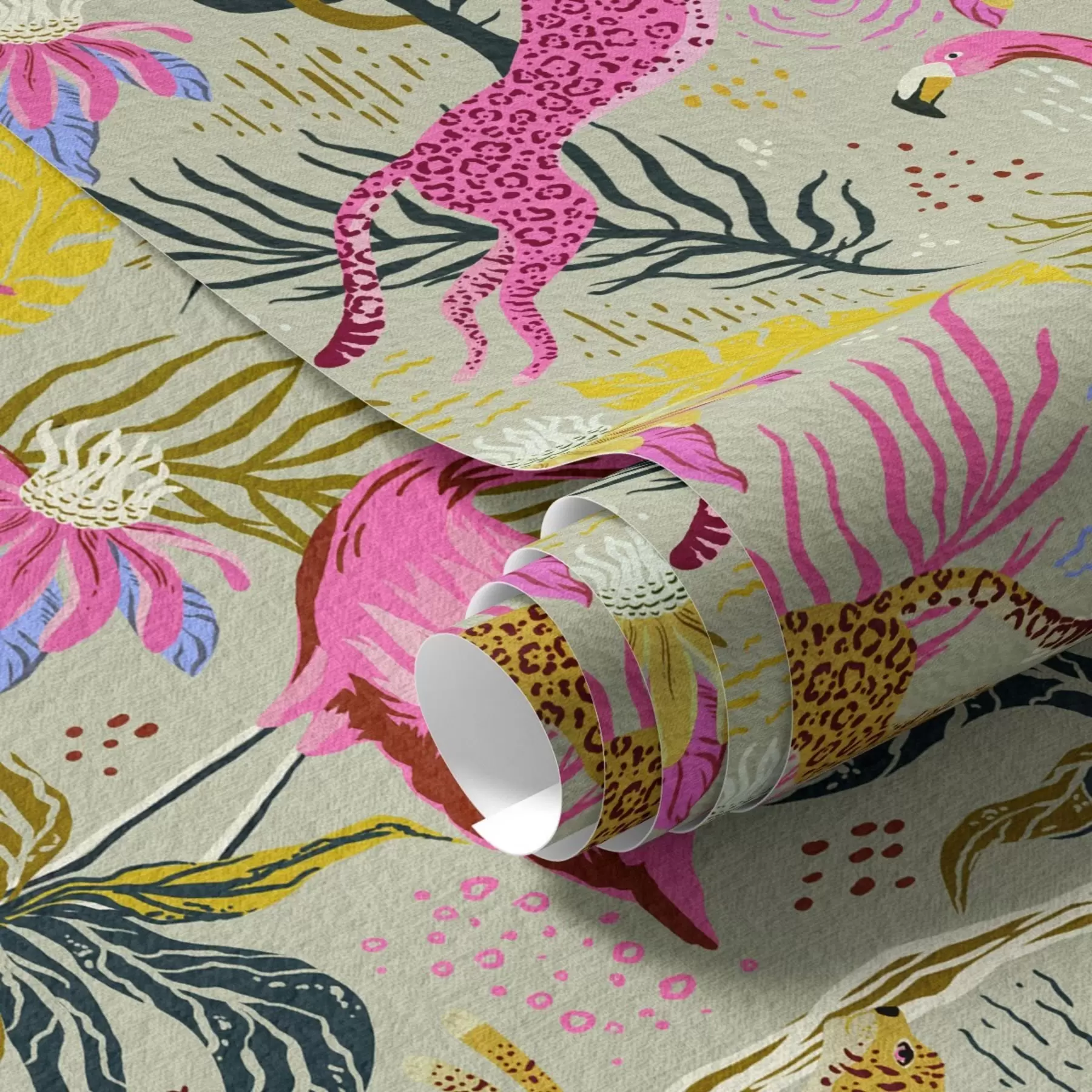 Fototapete Leuchtende Flamingos und Leoparden zwischen tropischen Pflanzen a00470