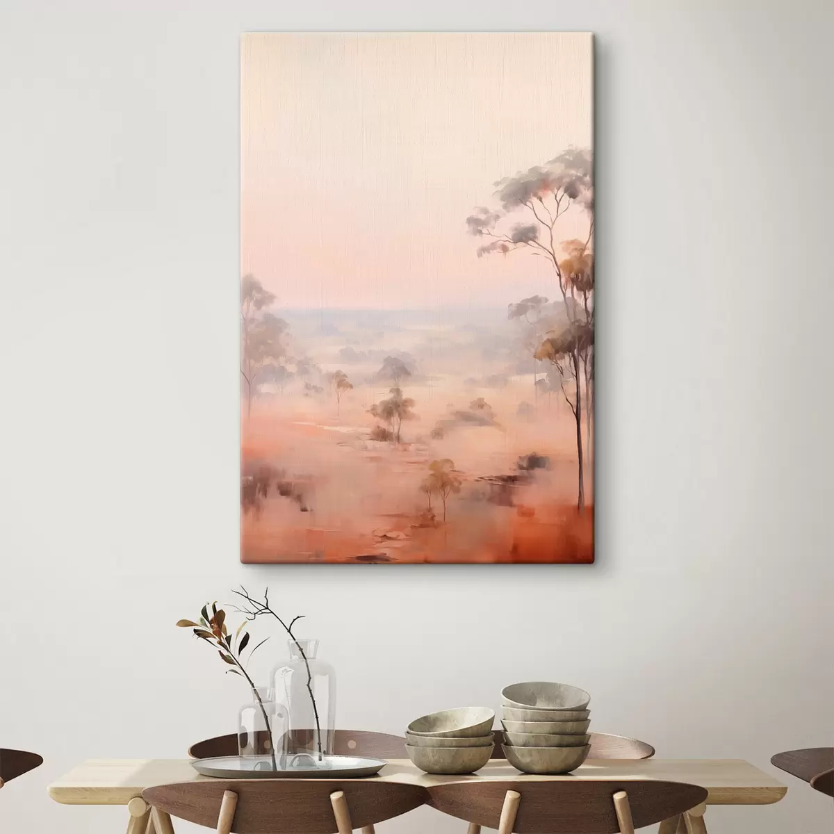 Fototapete Eine Landschaft mit Sträuchern und Bäumen in Pastelltönen von Rosa, Orange und Braun, mit Bergen im Hintergrund s45554