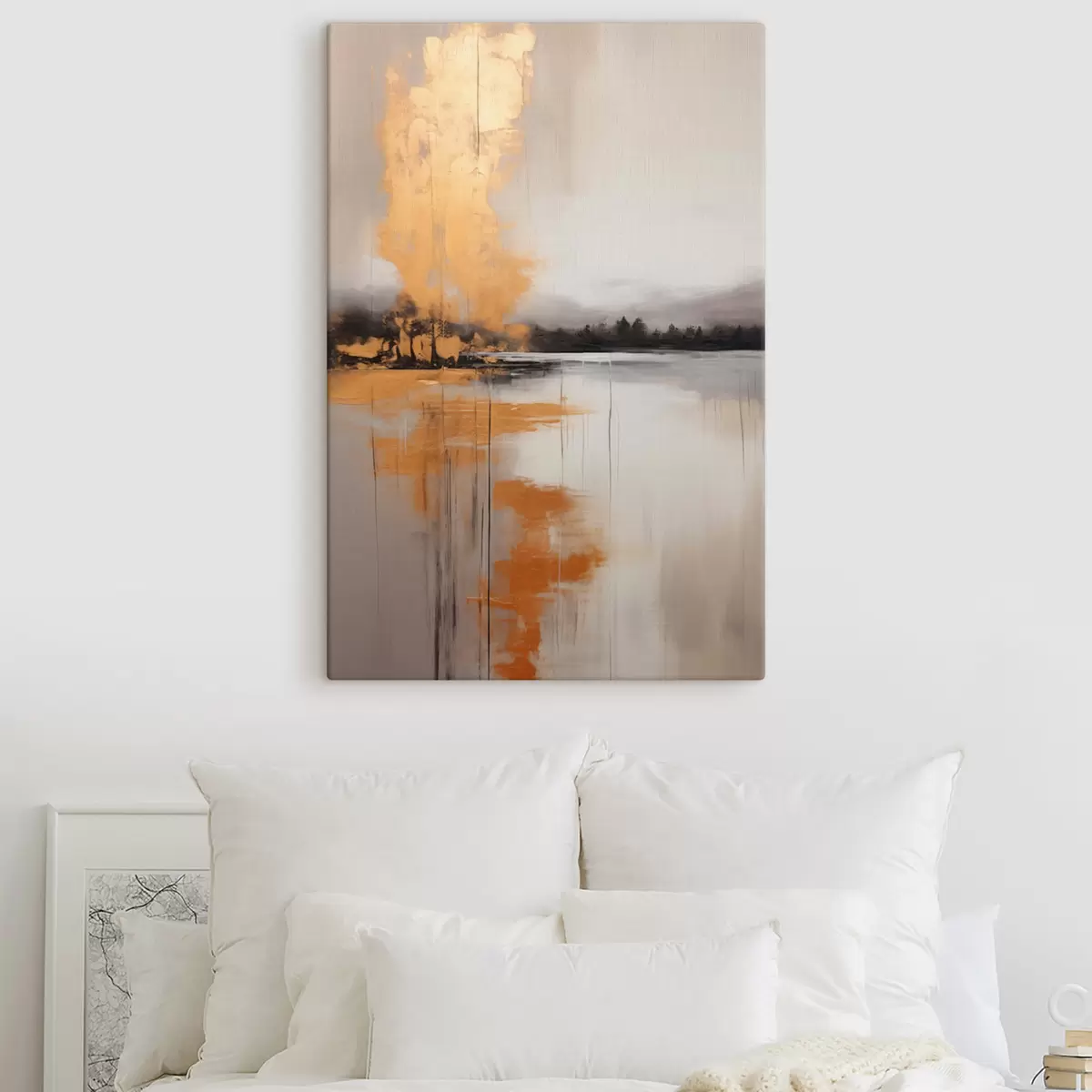 Fototapete Eine abstrakte Landschaft mit einem See, Baum und gelben Nebel, das Wasser spiegelt und bewölkten Himmel s45575