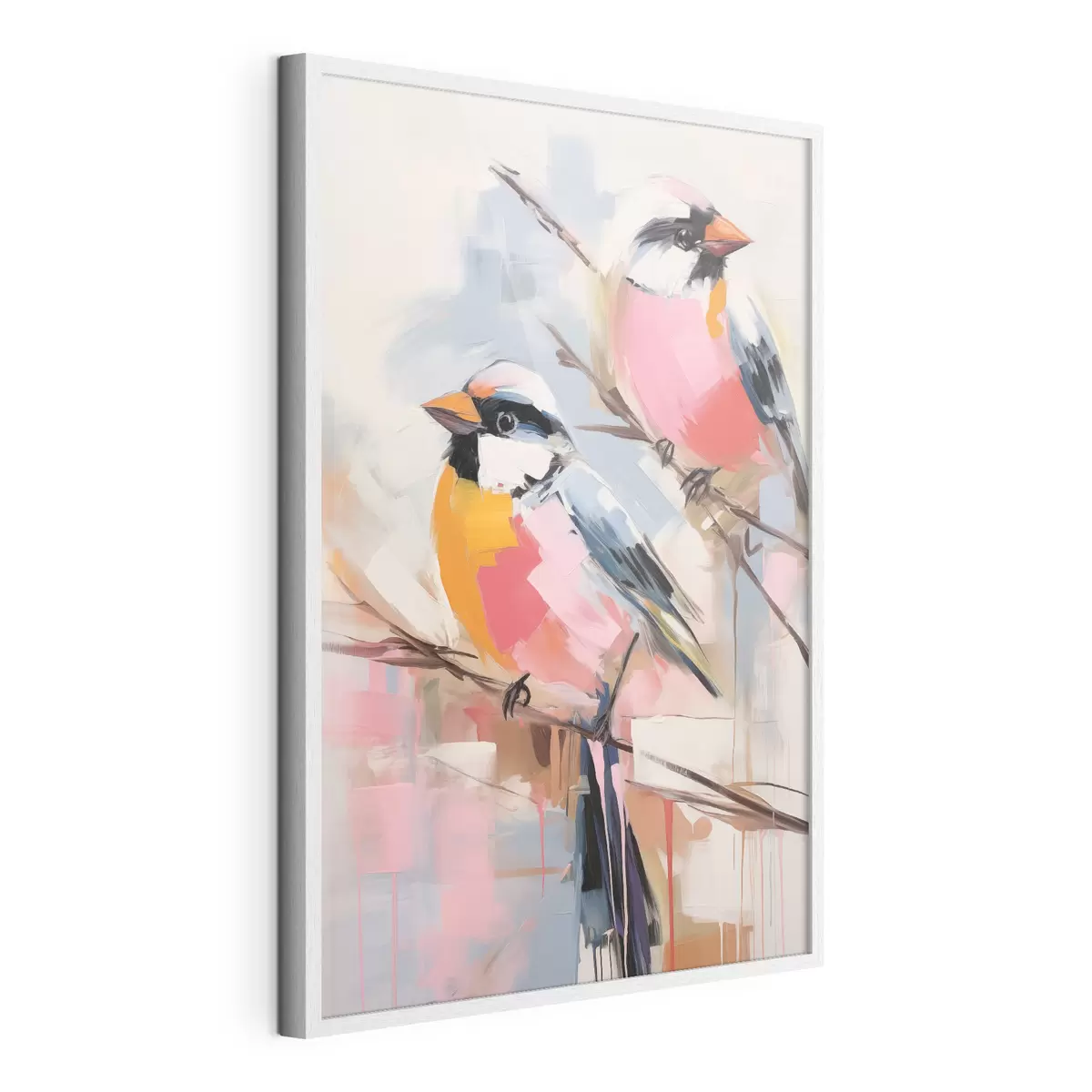Poster Bunte Vögel auf einem Zweig vor einem weichen pastellfarbenen Hintergrund f45578