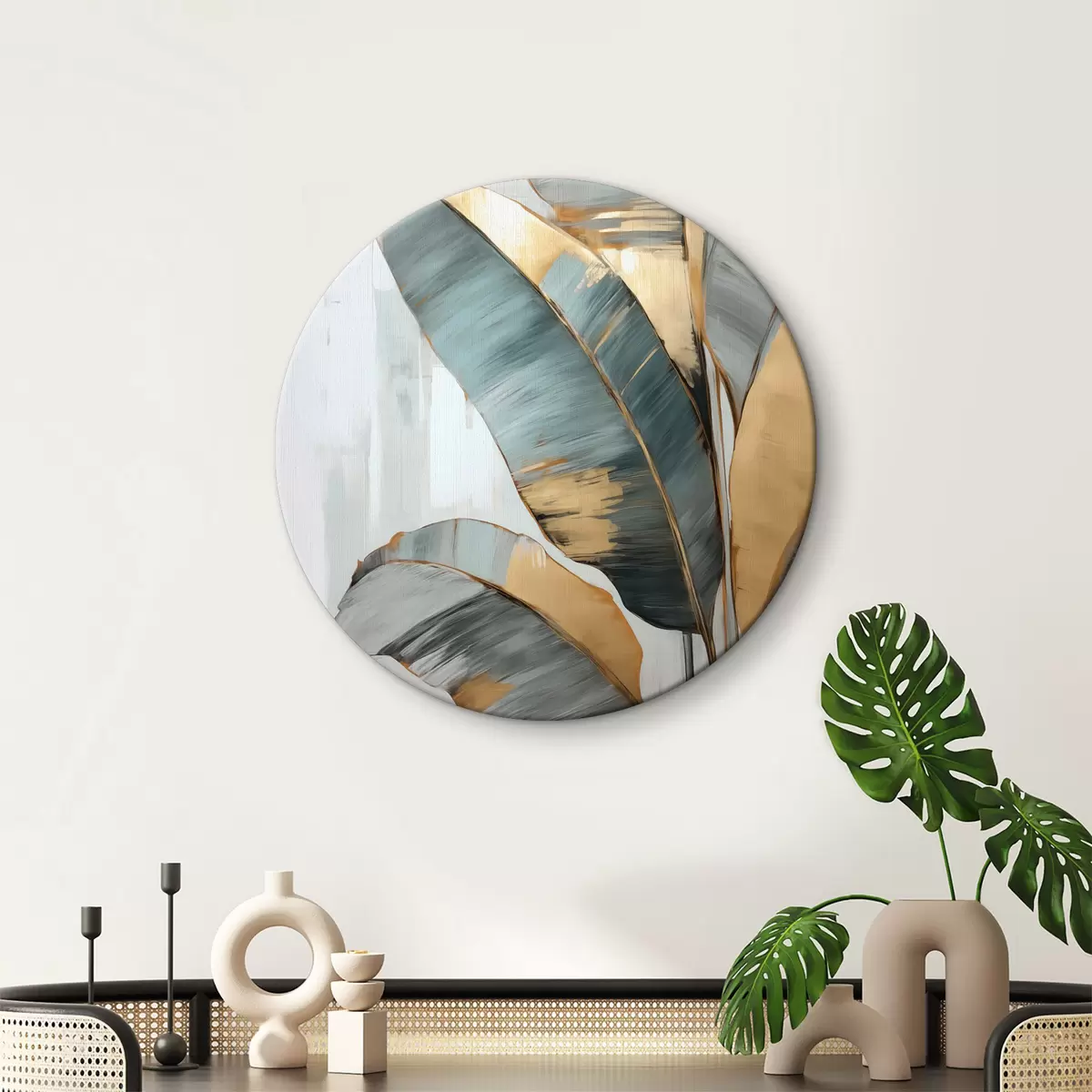 Runde Wandbilder Eine Reihe von gedämpften blauen, grauen und gelben Bananenblättern mit sichtbaren Pinselstrichen vor einem weißen abstrakten Hintergrund r45551