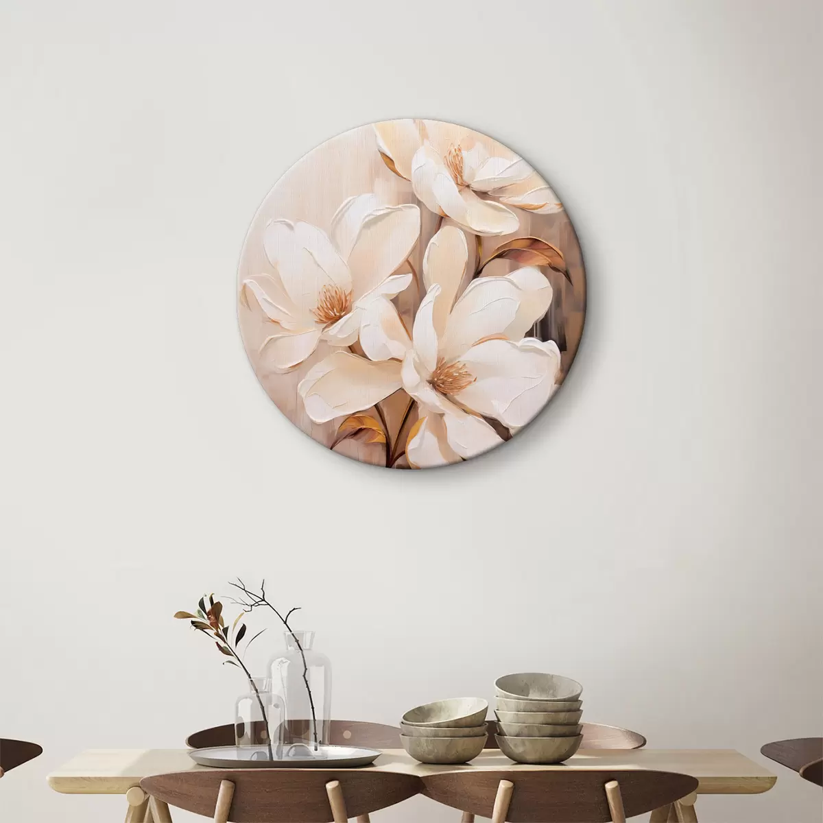 Runde Wandbilder Weiße Magnolienblüten vor einem weichen, verschwommenen Hintergrund aus Beige- und Brauntönen, elegante Blumenkomposition r45571