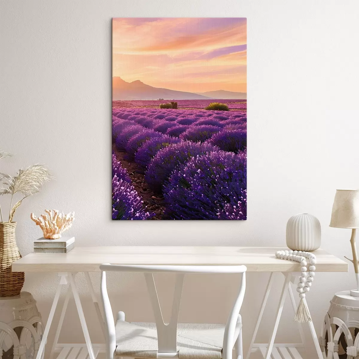 Fototapete Lavendel vor dem Hintergrund eines Sonnenuntergangs in den Bergen s45664