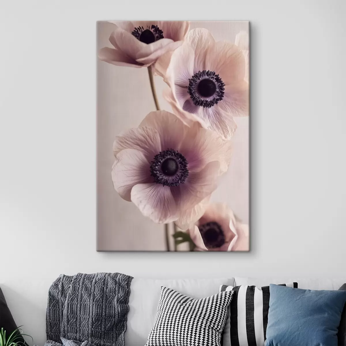 Fototapete Zarte Anemonen mit dunkler Mitte, pastellfarben s45875