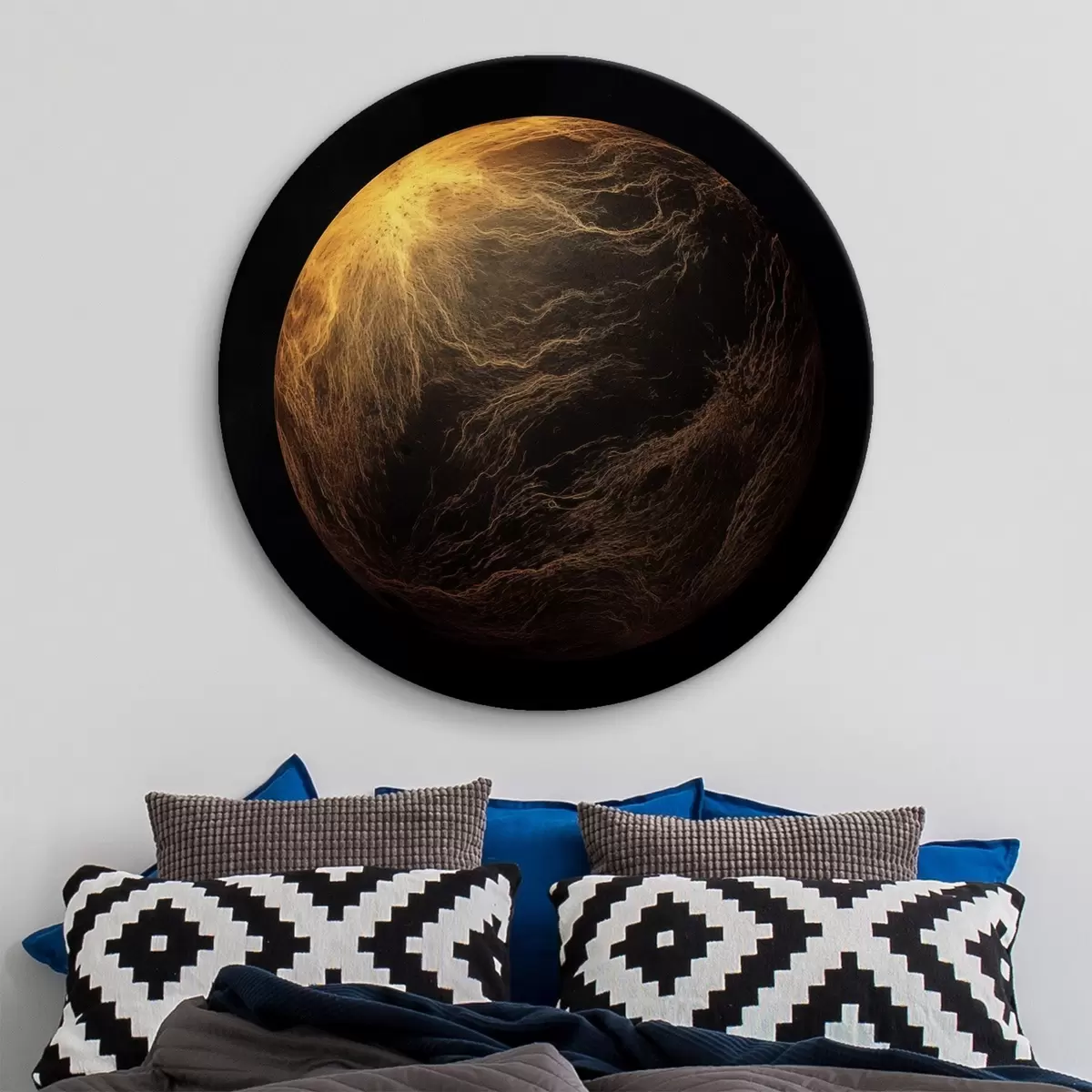 Runde Wandbilder Abstrakter Planet mit orangefarbenen Adern vor schwarzem Weltraumhintergrund, moderne minimalistische Kunst r45943