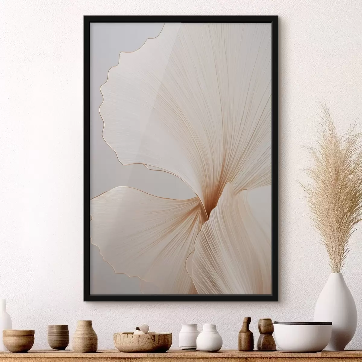 Poster Abstrakte Blumen mit dünnen, zarten Blütenblättern in Weiß- und Beigetönen f45923
