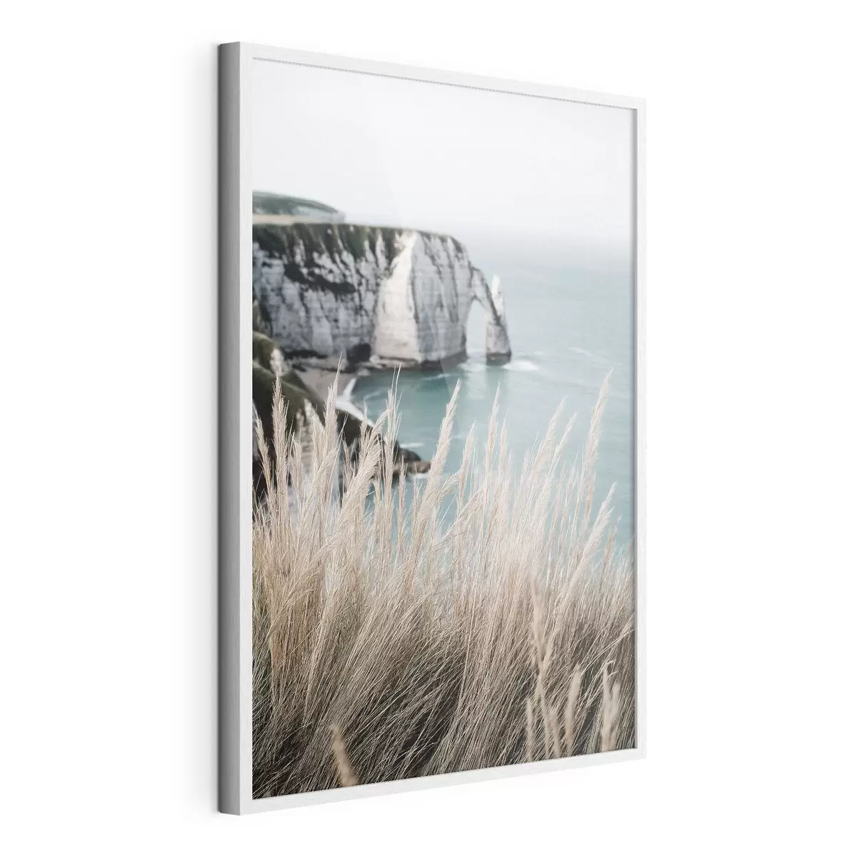 Poster Meer und Felsbogen, Blick durch trockenes Gras f46142