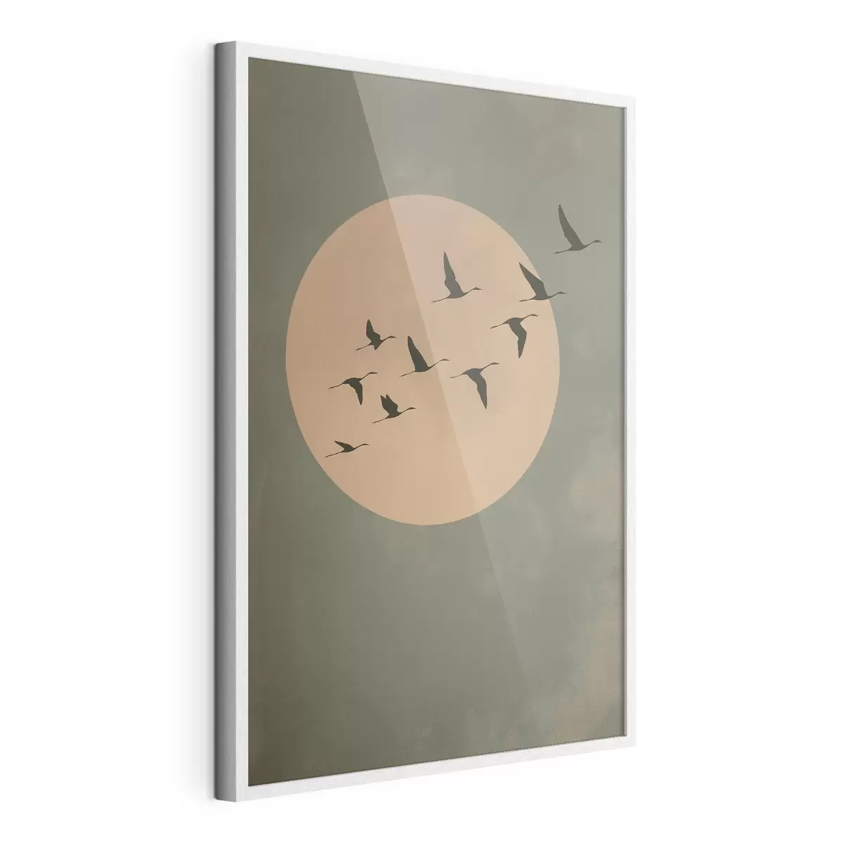 Poster Ein Vogelschwarm fliegt vor einem großen, warmen Mond f46162