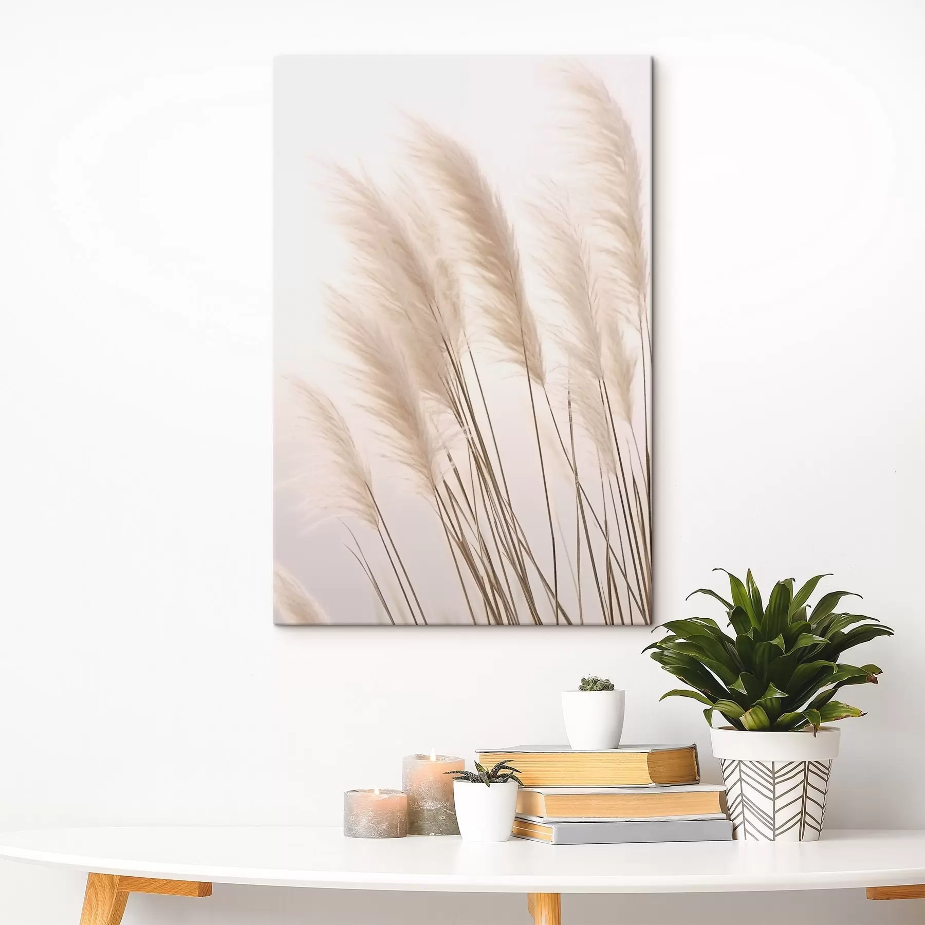 Fototapete Helle Gräser mit flauschigen Spitzen auf hellem Hintergrund s46179