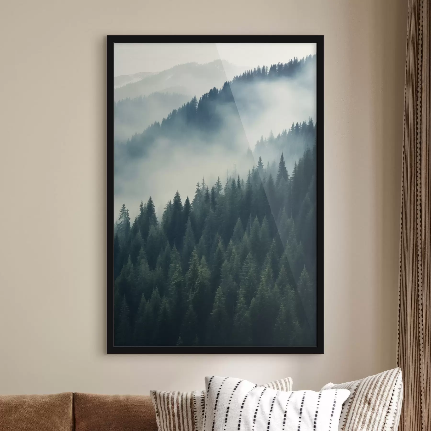 Fototapete Nebel über Nadelbaumhängen, tiefe Grüntöne f46516