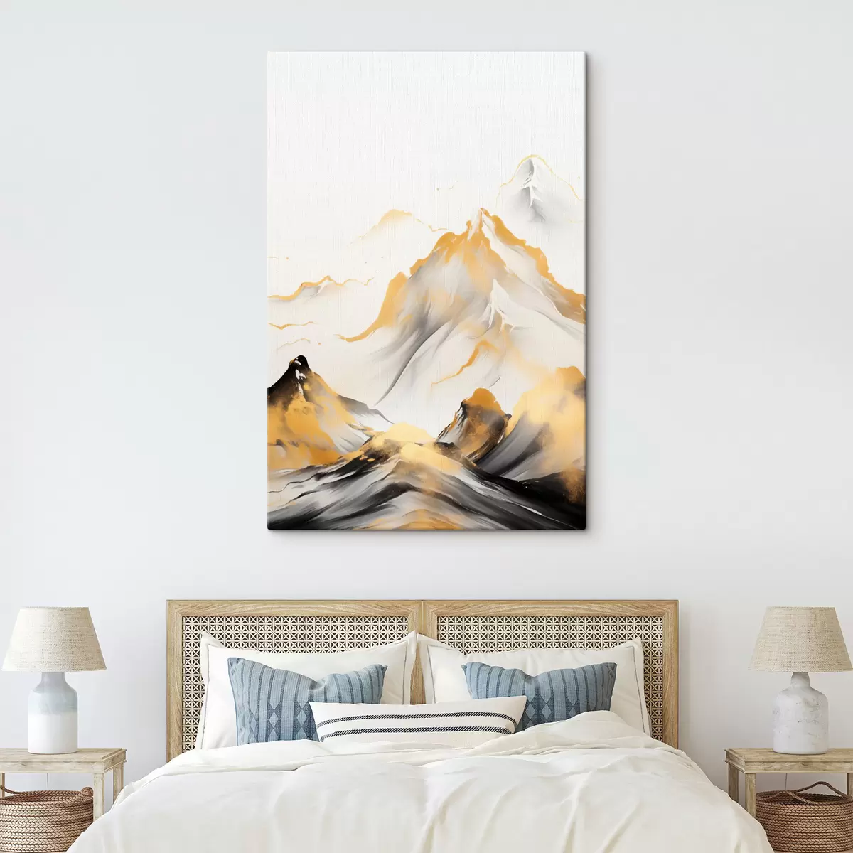 Fototapete Strukturierte gelbe und schwarze Berge mit schneebedeckten Gipfeln, Tuschemalerei-Stil, minimalistische Bergkette s46683