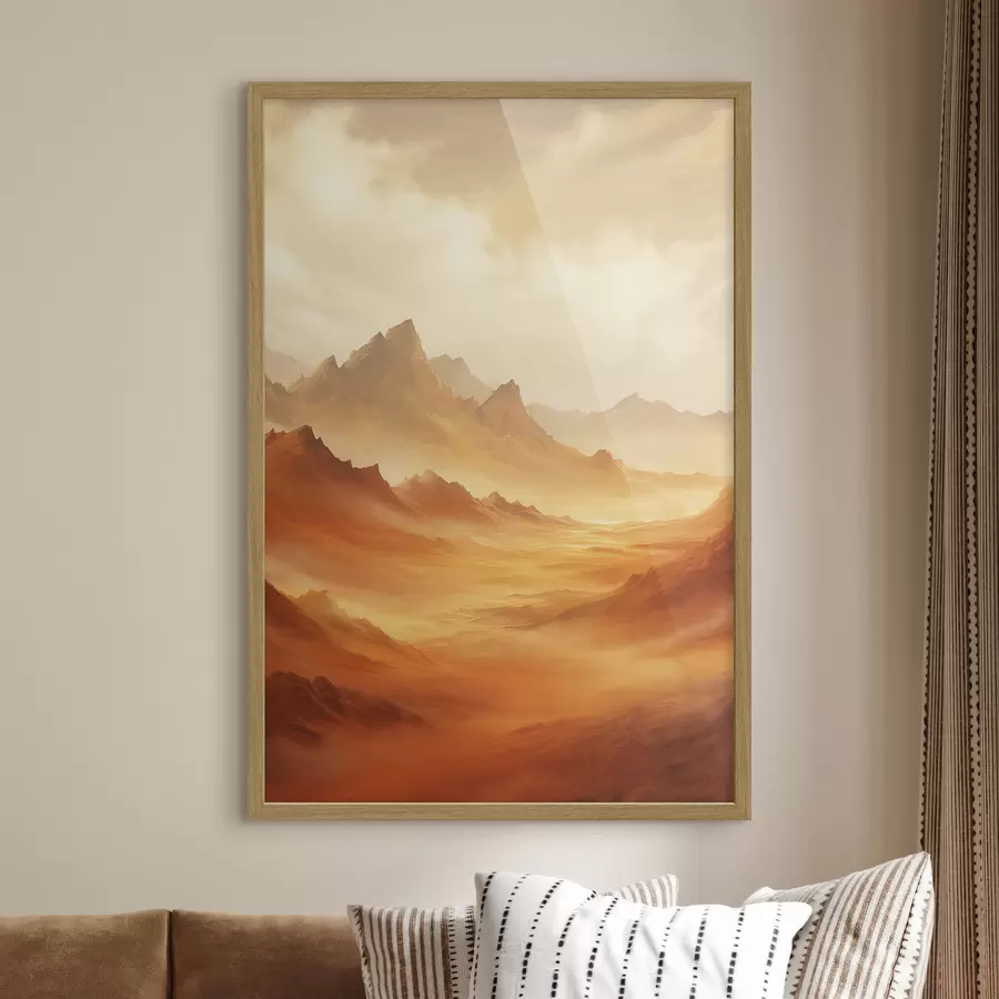 Fototapete Eine weite, orangefarbene Wüstenlandschaft mit hoch aufragenden, felsigen Bergen unter einem dunstigen, sonnenbeschienenen Himmel mit dünnen Wolken f47029