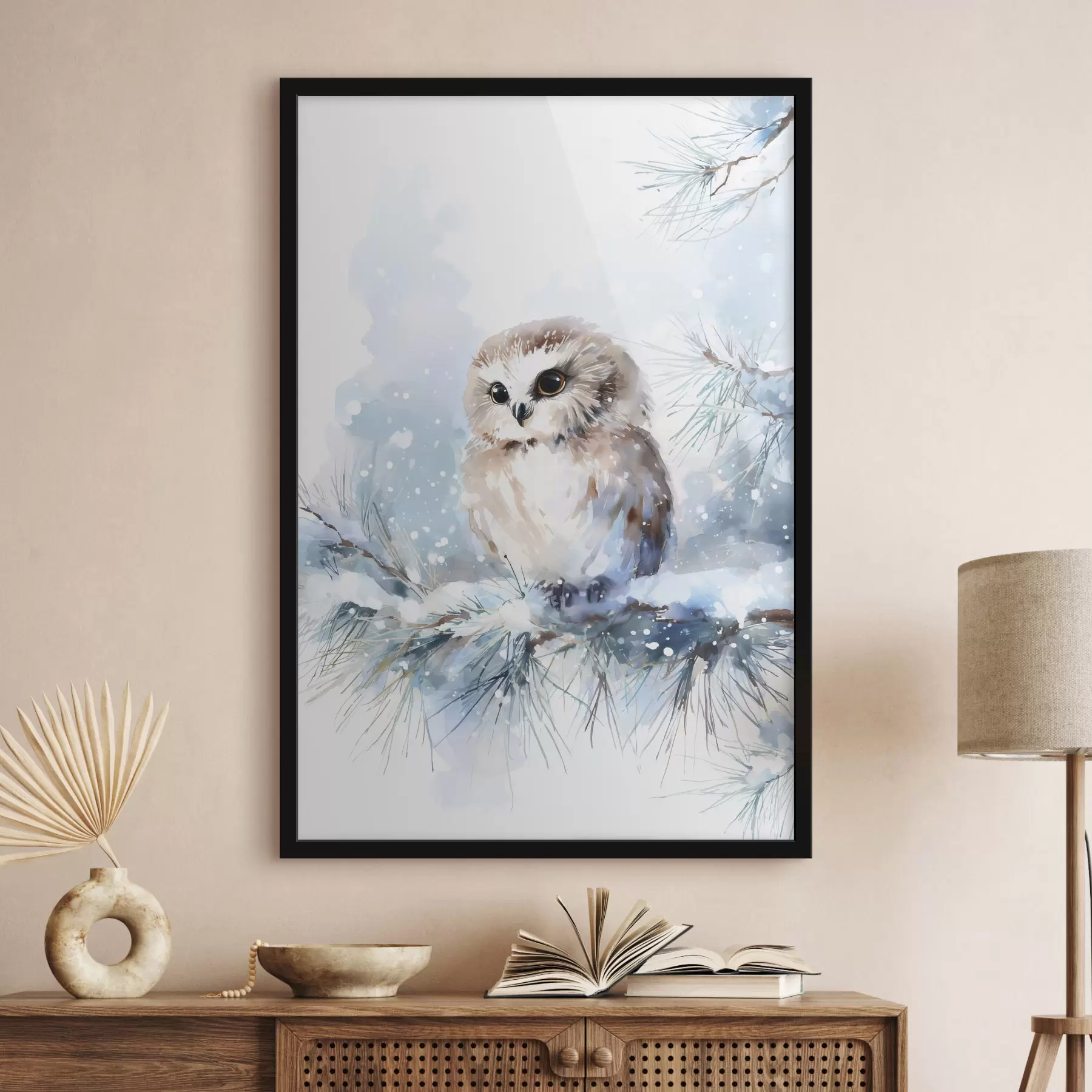 Fototapete Niedliche Eule auf einem schneebedeckten Tannenzweig im Aquarellstil f47115