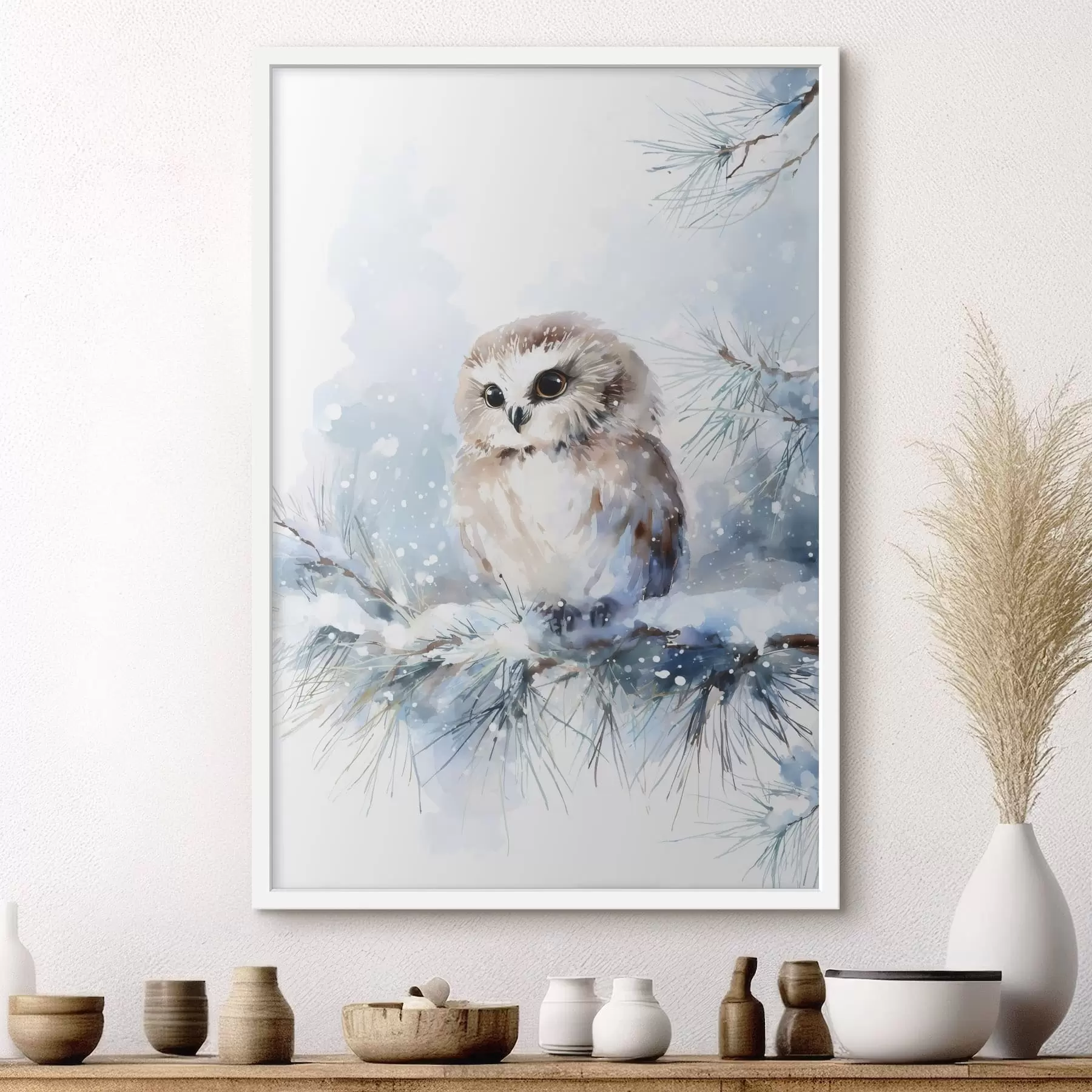 Fototapete Niedliche Eule auf einem schneebedeckten Tannenzweig im Aquarellstil f47115
