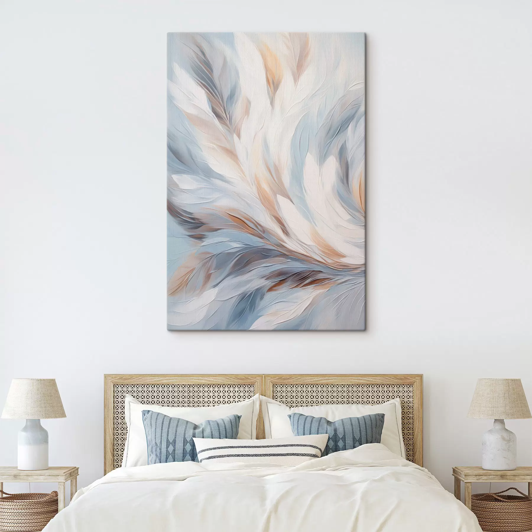 Fototapete Abstrakte Malerei von Federn in Weiß-, Blau- und Brauntönen, mit einer weichen, fließenden Textur und einem hellen Hintergrund s47417