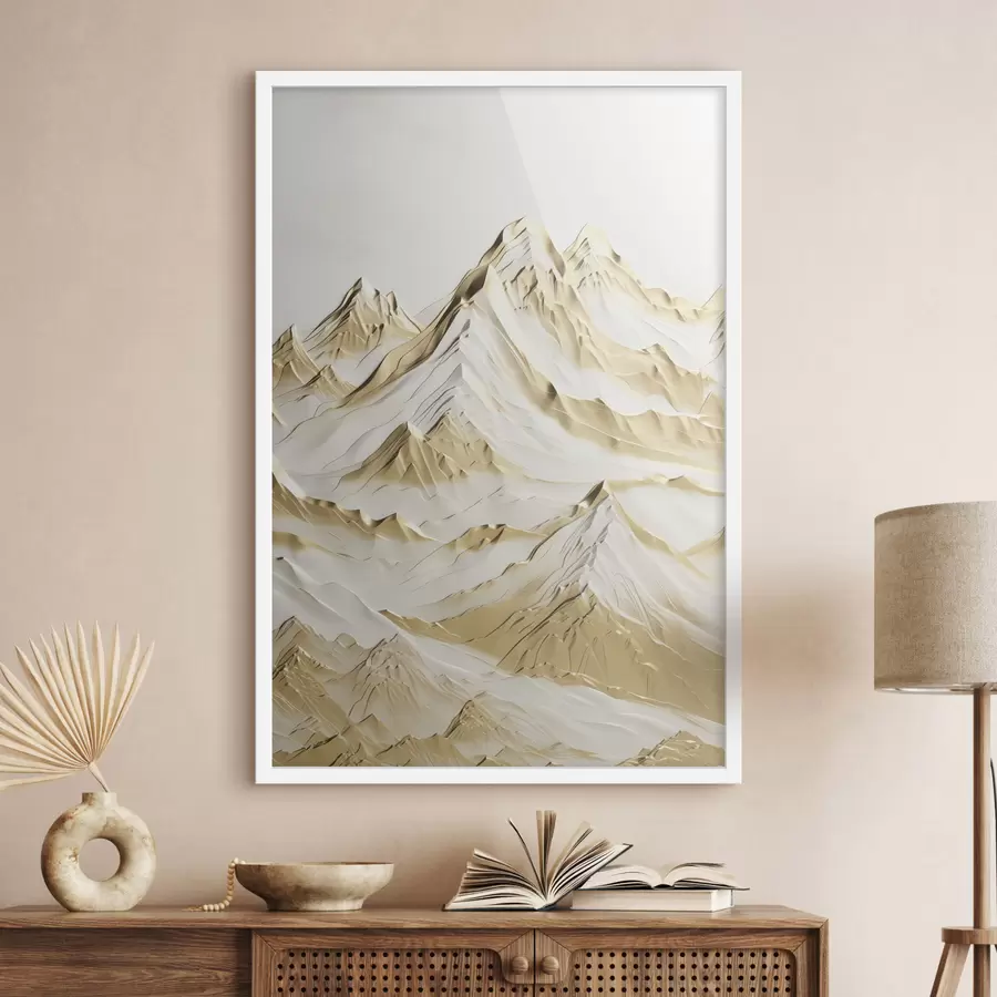 Fototapete Eine Landschaft aus gelben, schneebedeckten Bergen mit scharfen Gipfeln und tiefen Tälern unter einem hellen Himmel f47420