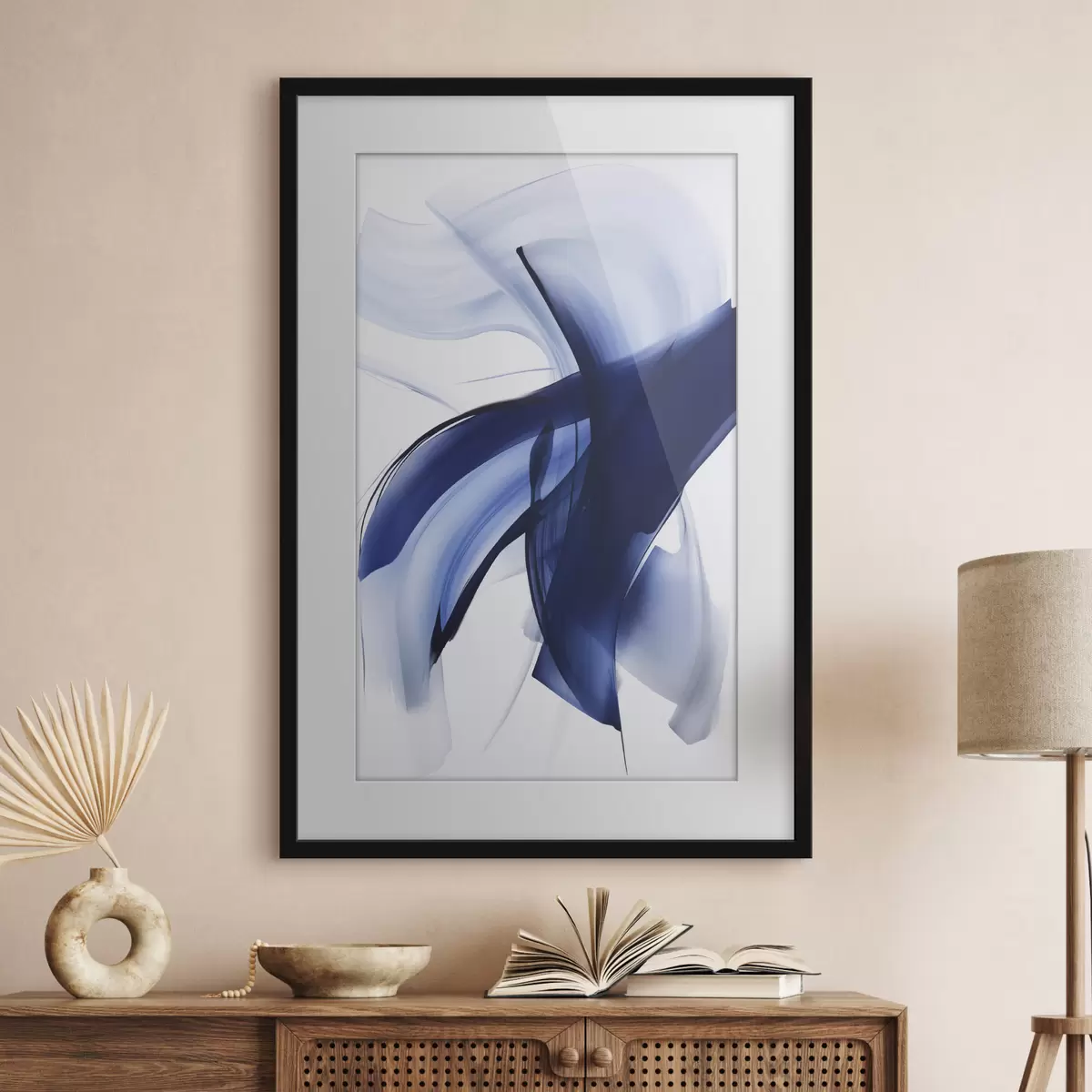 Poster Abstrakte blaue, pinselstrichartige Formen mit fließenden Linien und Kurven vor weißem Hintergrund, moderne Kunst f47429