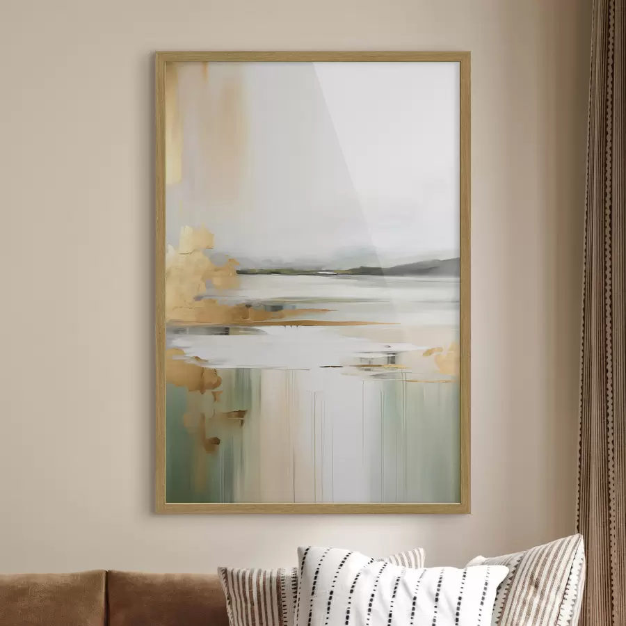Fototapete Abstrakte Landschaft mit Gelb- und Grüntönen, Wasser, das den Himmel und entfernte Berge reflektiert, blasser, dunstiger Himmel f47438