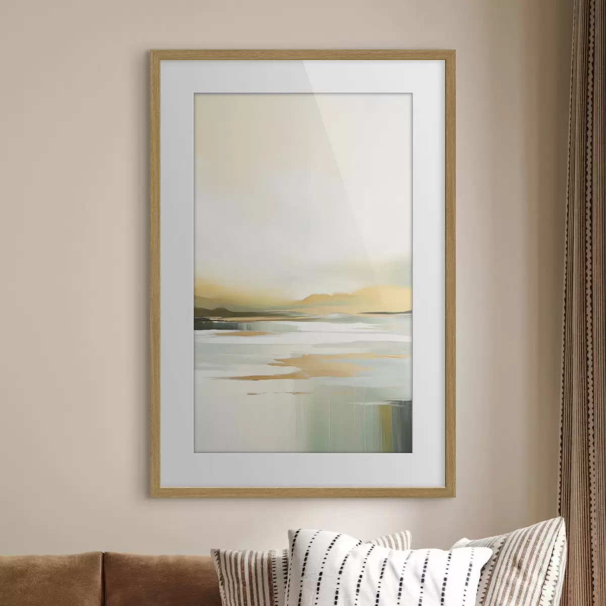 Poster Abstrakte Landschaft mit Gelb- und Grüntönen, Wasser, das den Himmel und entfernte Berge reflektiert, blasser, dunstiger Himmel f47439