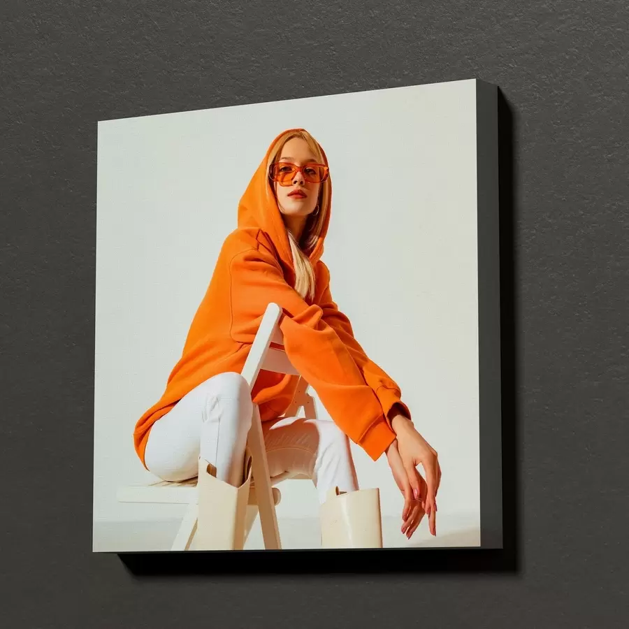 Fototapete Ein Geschenk für ein Mädchen basierend auf ihrem Foto s47205