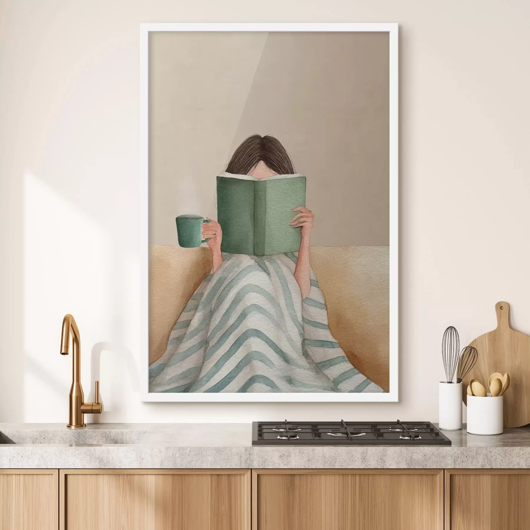 Fototapete Weiche Aquarellillustration einer Frau, die auf einer Couch sitzt und ein Buch liest f48114
