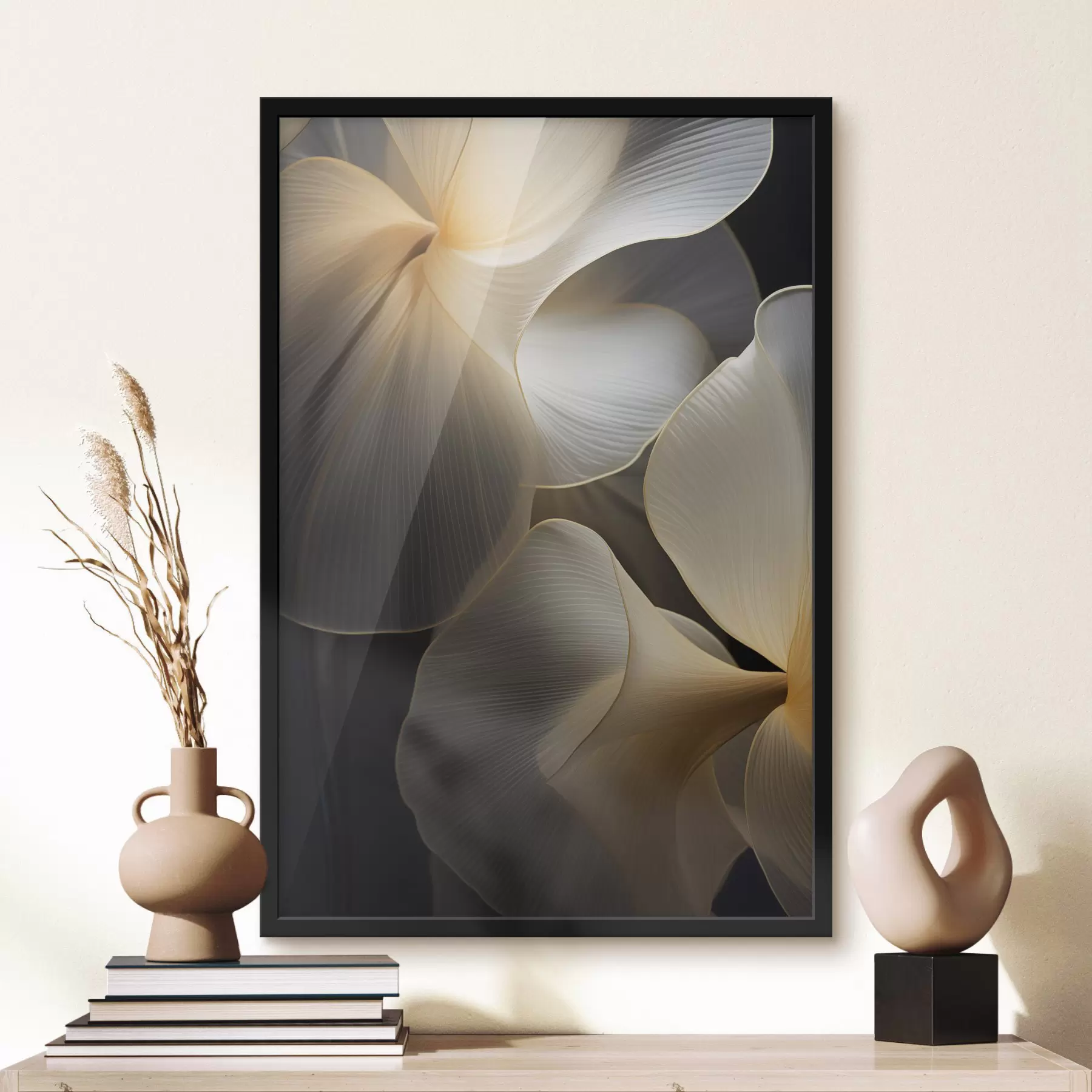 Fototapete Abstrakte, fließende, durchscheinende Blütenblätter mit zarten Linien vor einem dunklen Hintergrund f47859