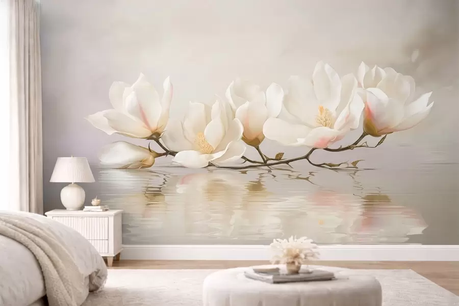 Fototapete Helle Magnolienblüten auf einem Ast über dem Spiegelbild des Wassers w05353