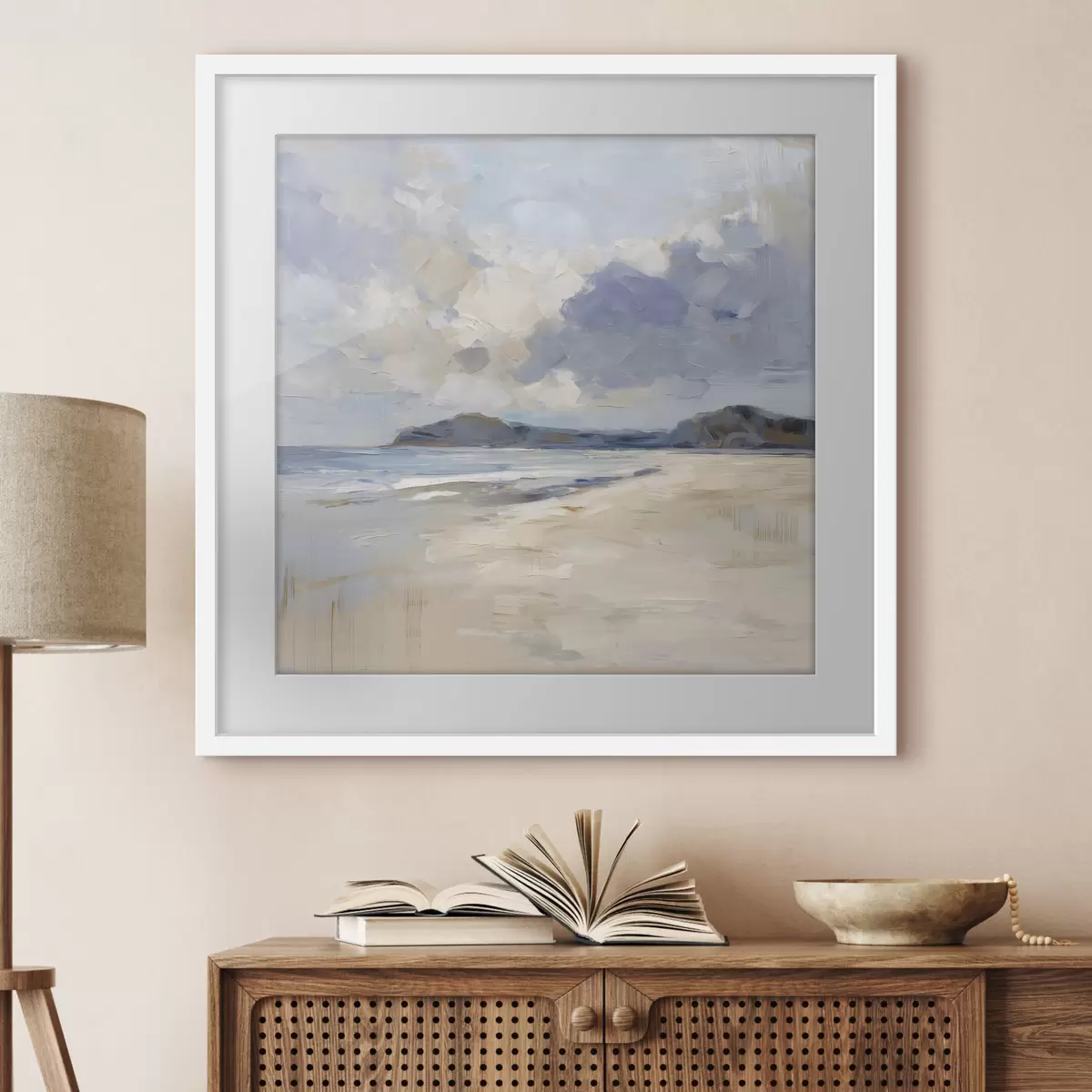 Poster ein malerischer Strand und Berge f48791