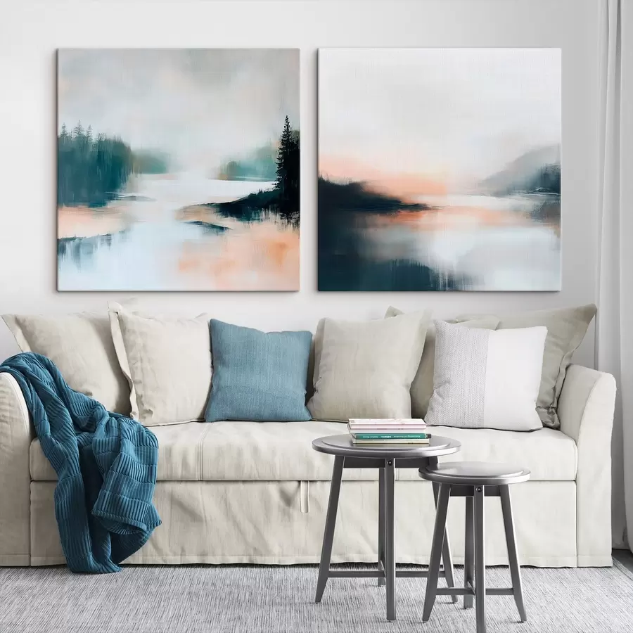 Fototapete Nebelverhüllte Landschaft mit Nadelbäumen und einem See in zeitgenössischem Malstil m30357