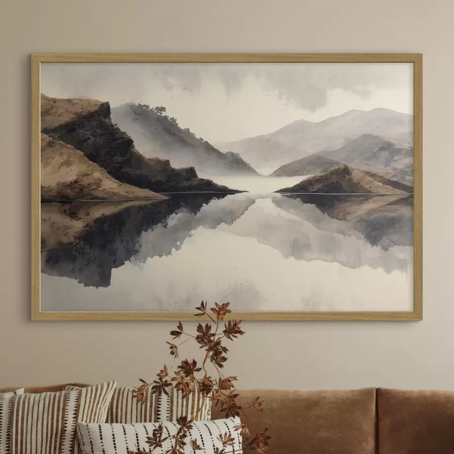 Fototapete Nebelige Berge und ein See mit Spiegelbild f49186