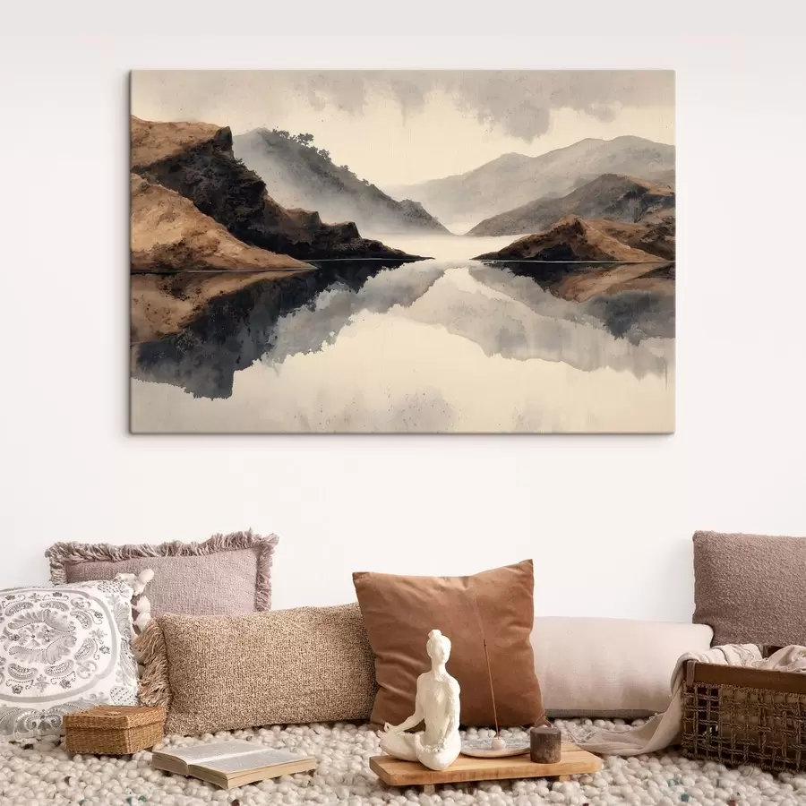 Fototapete Nebelige Berge und ein See mit Spiegelbild s49186