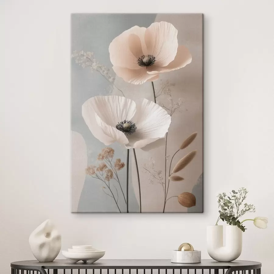 Fototapete Blasse Mohnblumen vor einem sanften Pastellhintergrund s49200